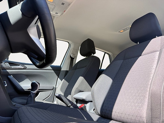 Volkswagen T-Cross 9 of 19