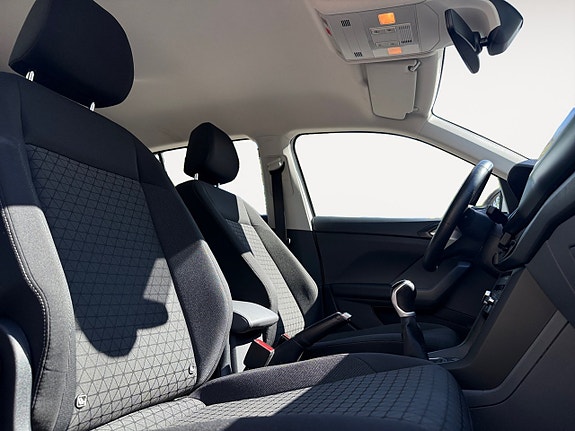 Volkswagen T-Cross 12 of 19