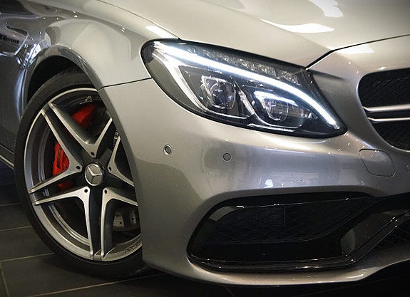 Mercedes-Benz C63 2 of 28