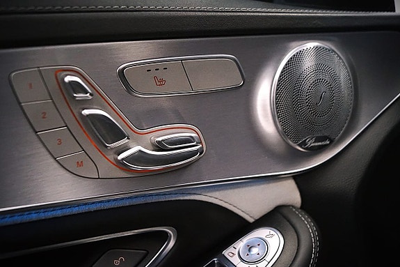 Mercedes-Benz C63 18 of 28