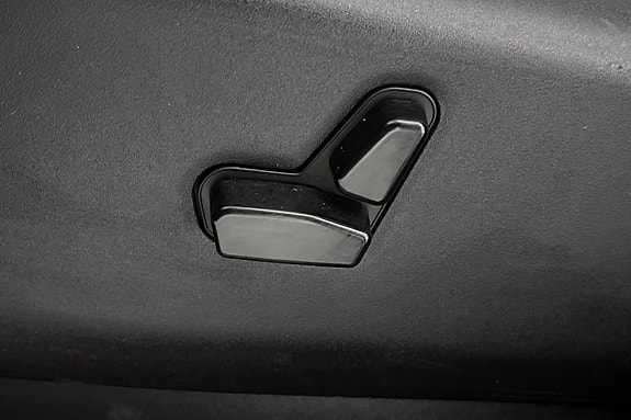 Jeep Grand Cherokee 11 of 21