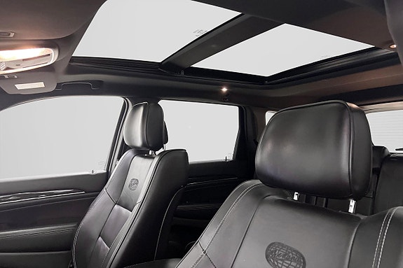Jeep Grand Cherokee 10 of 21