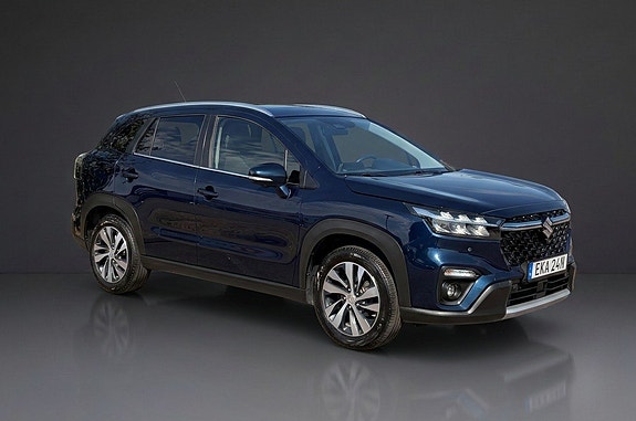 Suzuki S-Cross 2 of 8