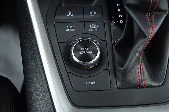 Toyota RAV4 27 of 29
