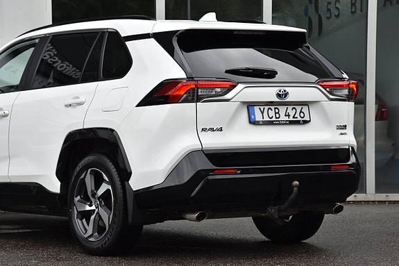 Toyota RAV4 6 of 29
