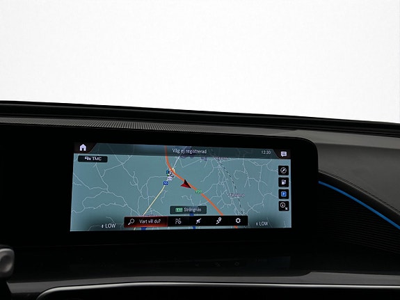Mercedes-Benz EQC400 23 of 30