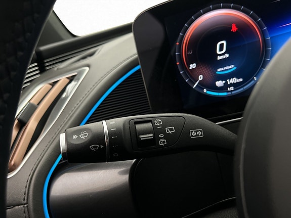 Mercedes-Benz EQC400 19 of 30