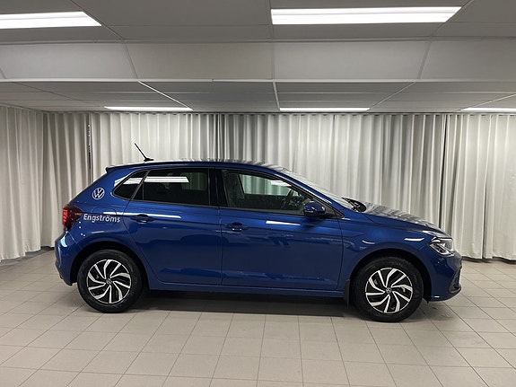 Volkswagen Polo 2 of 10