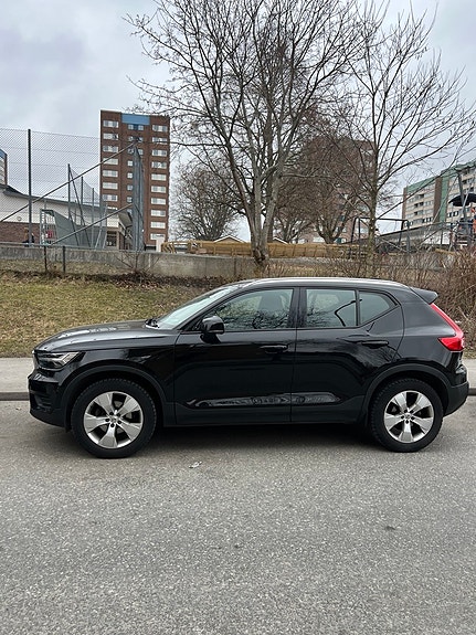 Volvo XC40 6 of 9