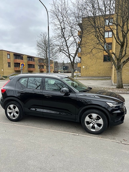 Volvo XC40 5 of 9