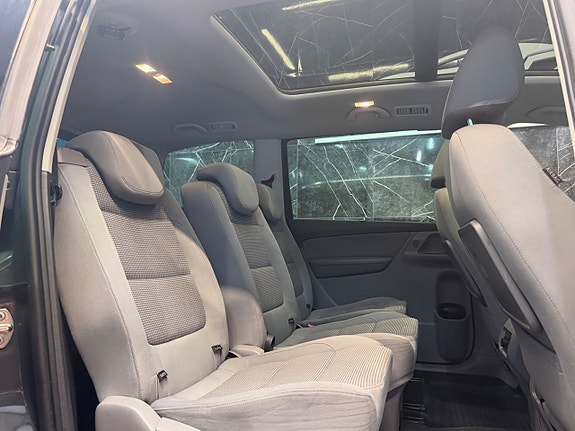 Volkswagen Sharan 13 of 20