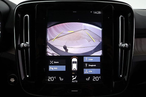 Volvo XC40 22 of 23