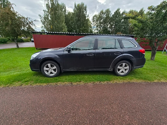 Subaru Outback 5 of 8