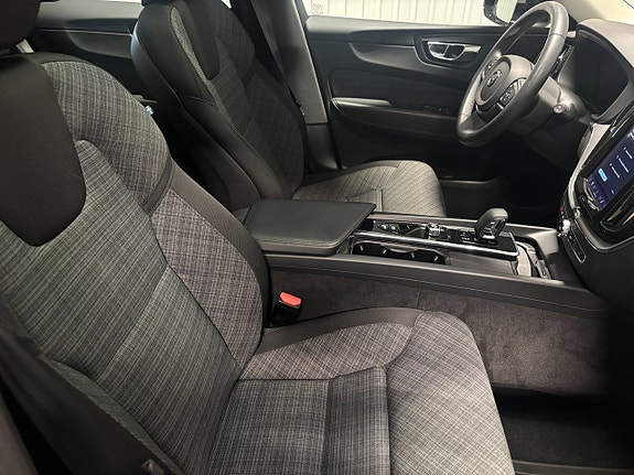 Volvo XC60 9 of 21