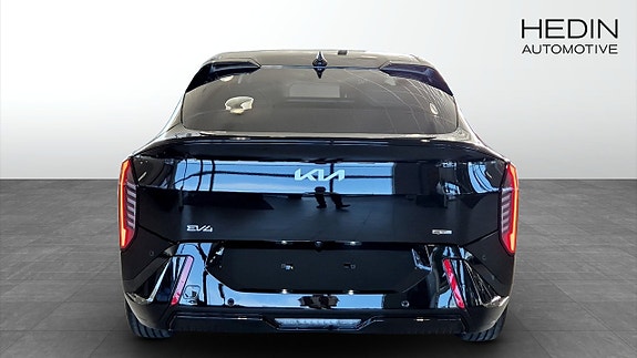 Kia EV4 5 of 12