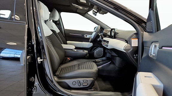 Kia EV4 7 of 12