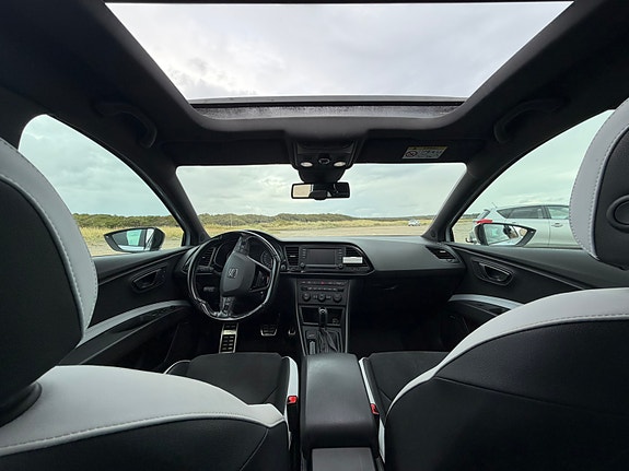 Seat Leon 4 of 6