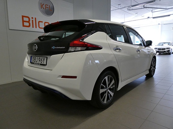 Nissan Leaf 6 of 22