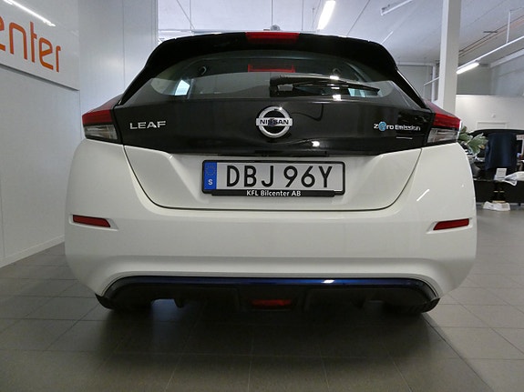 Nissan Leaf 7 of 22