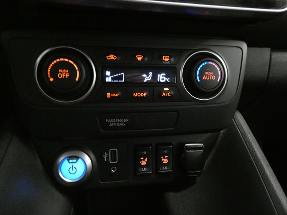 Nissan Leaf 17 of 22