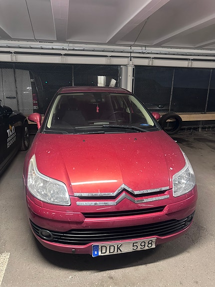 Citroen C4 2 of 3