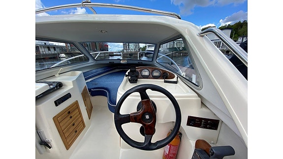 Bella 561 HT 2005 Yamaha F100 4-takt 330 tim 10 of 14