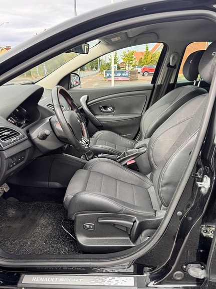 Renault Megane 10 of 15