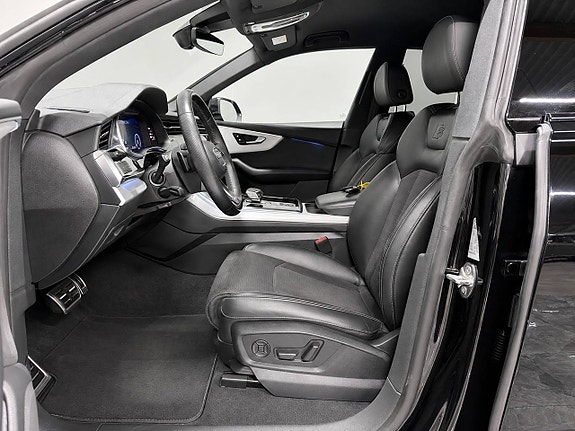 Audi Q8 14 of 30