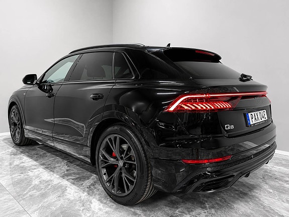 Audi Q8 6 of 30