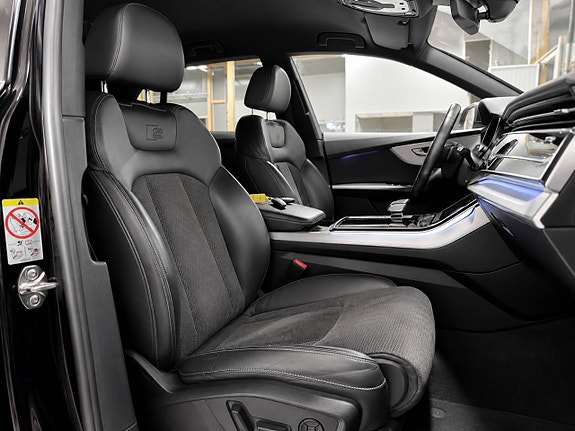Audi Q8 27 of 30