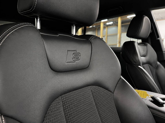 Audi Q8 28 of 30