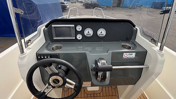 Uttern S57 Mercury F150 - Nyservad - 30 km/h vagn 8 of 10