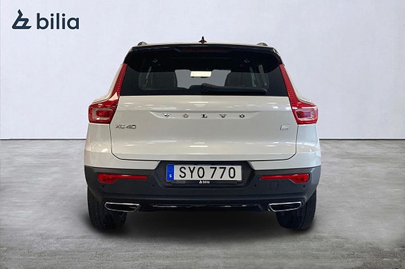Volvo XC40 5 of 21