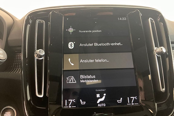 Volvo XC40 15 of 21