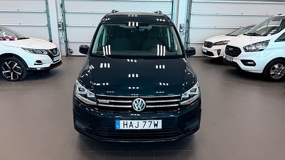 Volkswagen Caddy Maxi 2 of 15