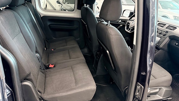 Volkswagen Caddy Maxi 11 of 15