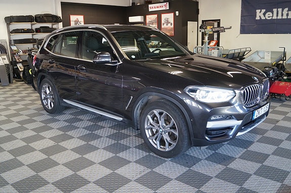 BMW X3 2 of 10