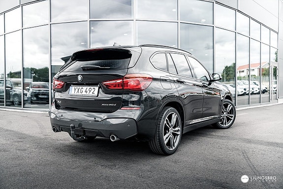 BMW X1 2 of 20