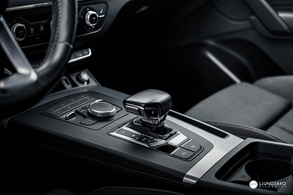 Audi Q5 10 of 18