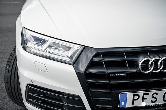 Audi Q5 6 of 18