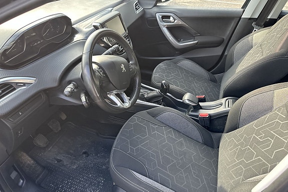 Peugeot 2008 8 of 15