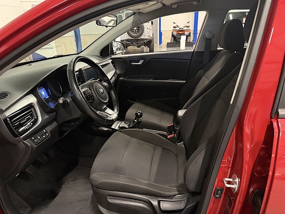 Kia Rio 8 of 20