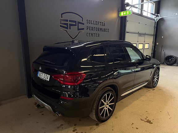 BMW X3 3 of 16