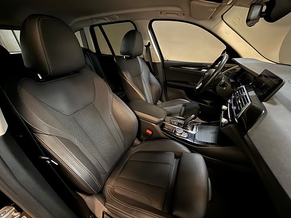 BMW X3 8 of 16