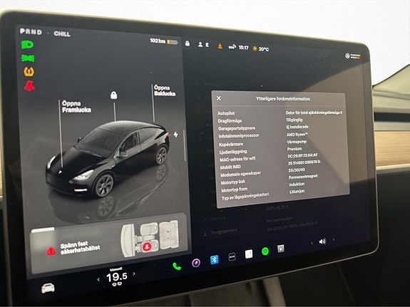 Tesla Model Y 25 of 30