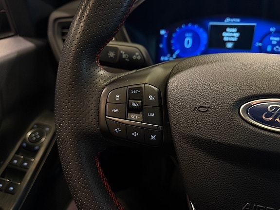 Ford Kuga 20 of 30