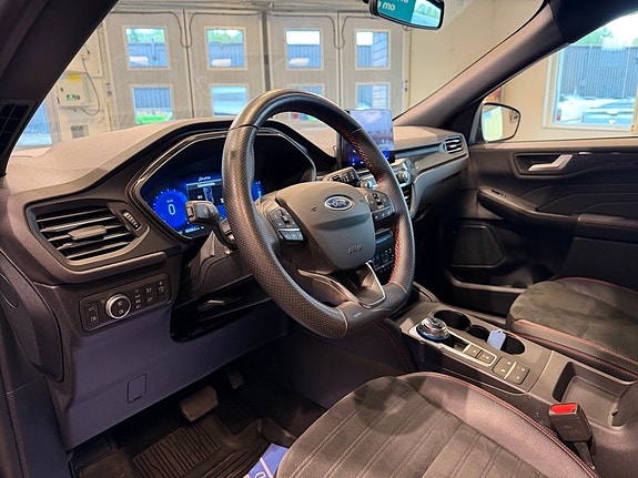Ford Kuga 7 of 30