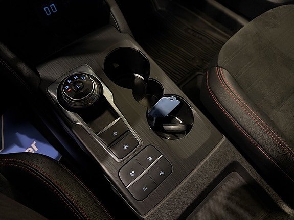 Ford Kuga 19 of 30