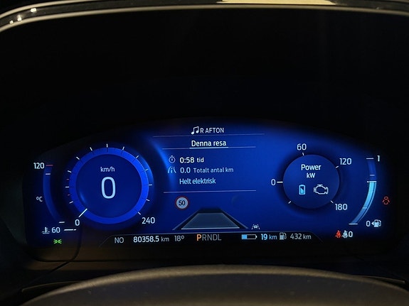 Ford Kuga 11 of 30