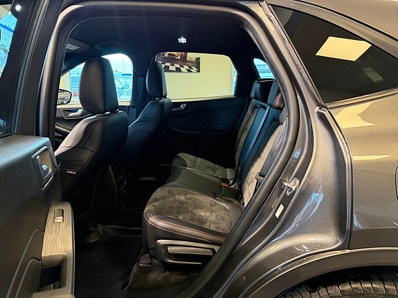 Ford Kuga 26 of 30